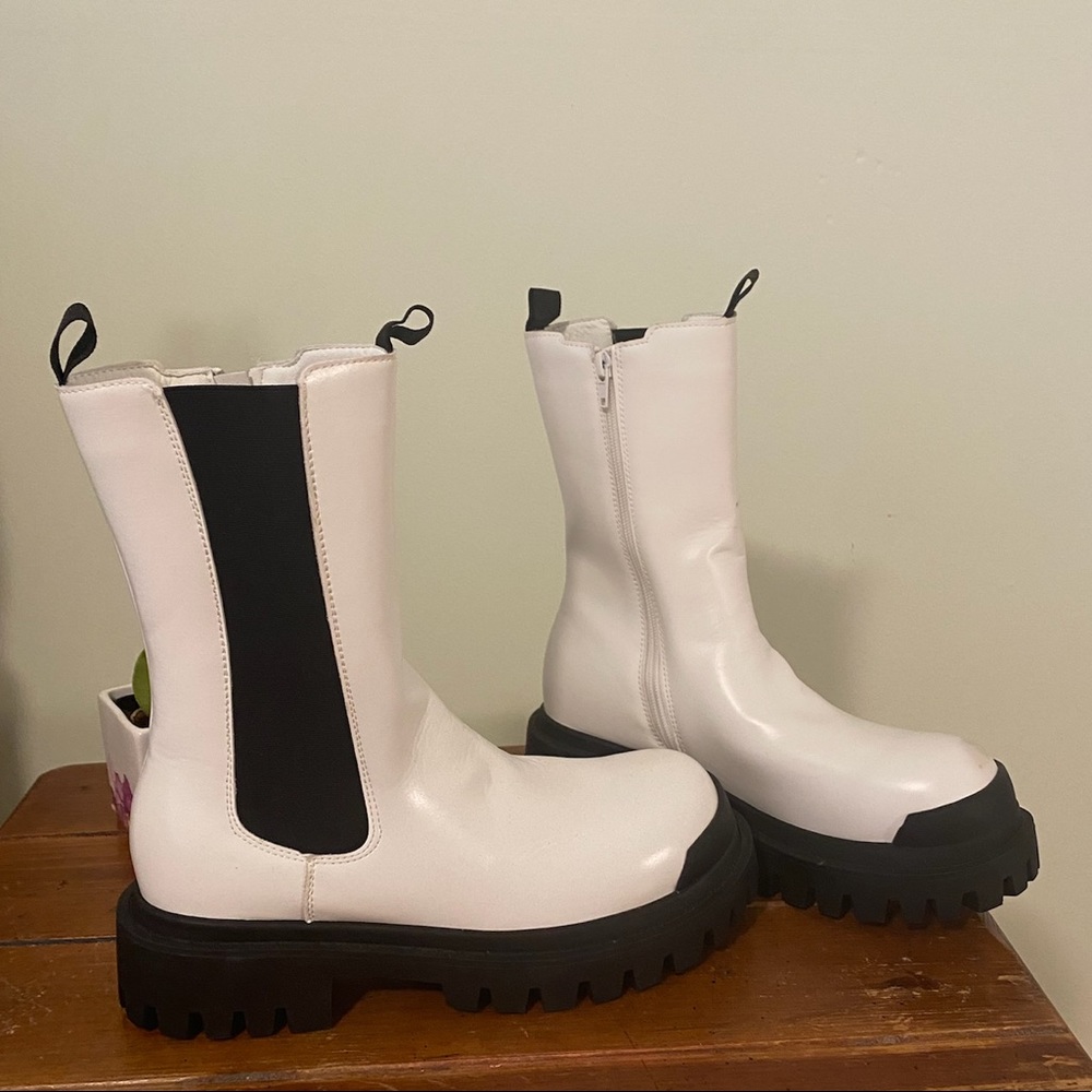 Platform boots
